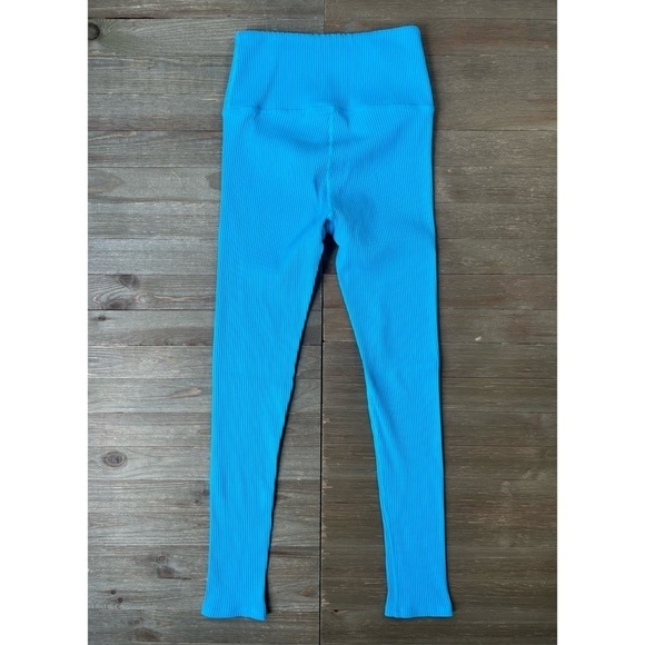 Carbon38 Ribbed 7/8 Legging - Picture 6 of 8